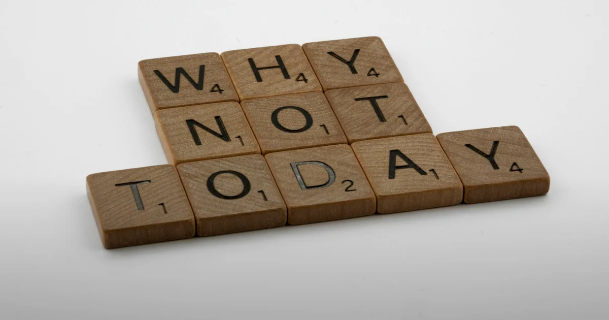 Why You Procrastinate: The 3 Psychological Traps Behind It
